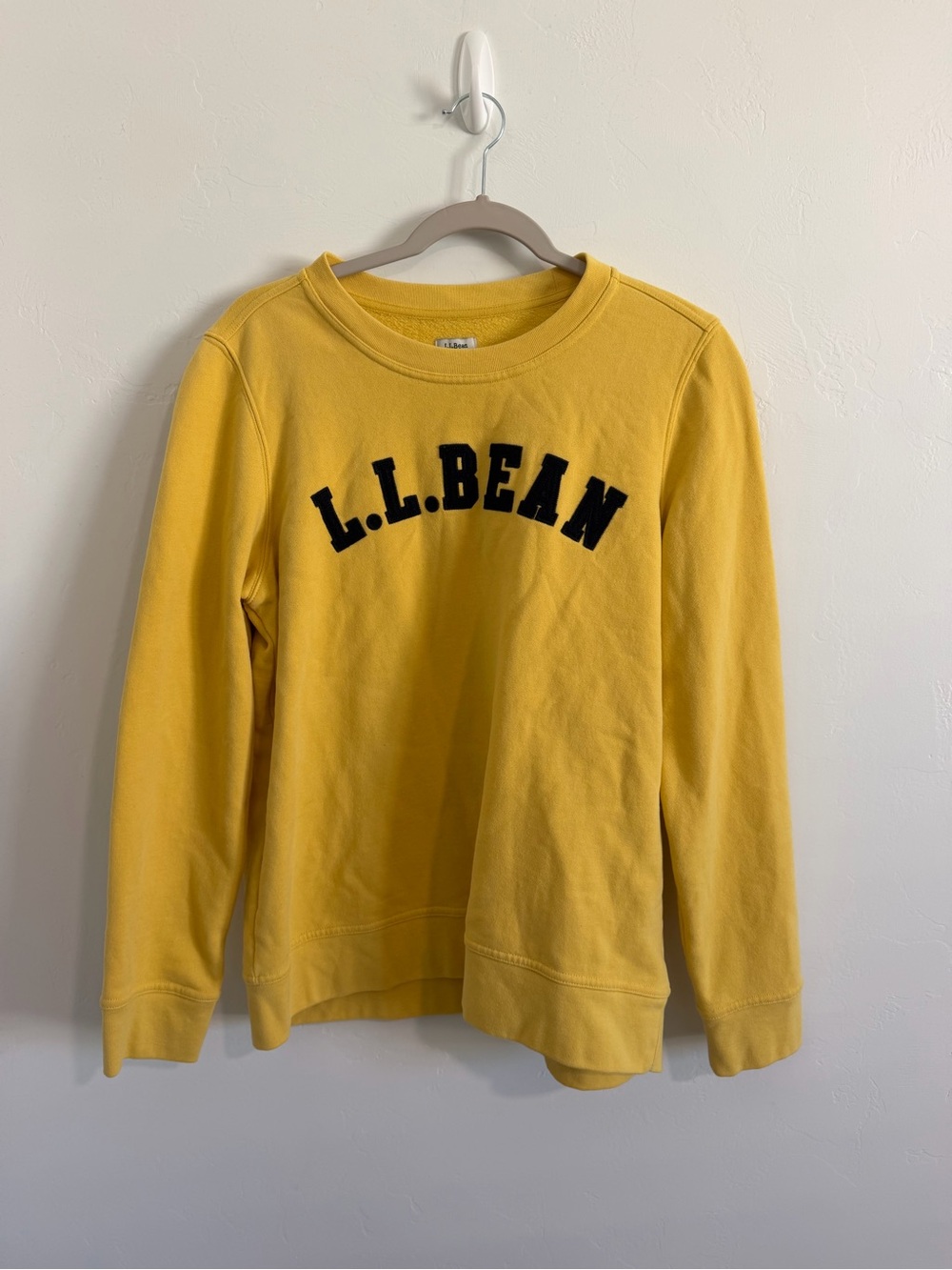 L.L.Bean Yellow Logo Crewneck Sweatshirt Pullover Size Large